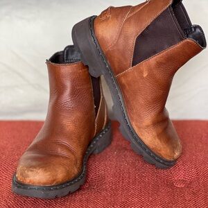 Sorel Women's Waterproof Brown Leather Chelsea Boots